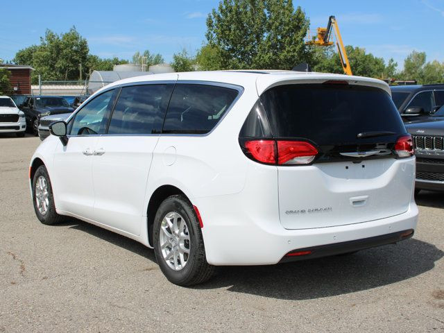 2025 Chrysler Grand Caravan SXT, Remote Start, Heated Leather in Cars & Trucks in Calgary - Image 3
