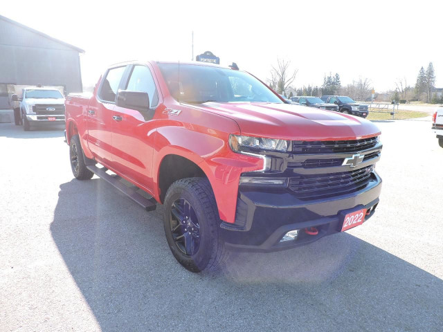 2022 Chevrolet Silverado 1500 LT Trail Boss 5.3L V8 4X4 Z71 Well in Cars & Trucks in Stratford