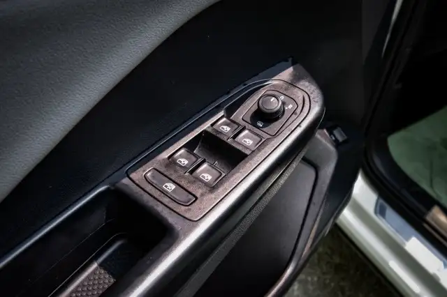 2024 Volkswagen Taos Comfortline • SUNROOF • HEATED SEATS in Cars & Trucks in Ottawa - Image 11