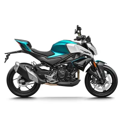 Concessionnaire des véhicules neufs et d'occasion. Sportive CF MOTO 450NK 2025 La 450NK n'est pas se...