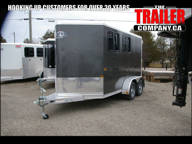 2024 2 HORSE SLANT BUMPERPULL TRAILER, ALUMINUM, CHARCOAL, 7000G in Cargo & Utility Trailers in Napanee - Image 3