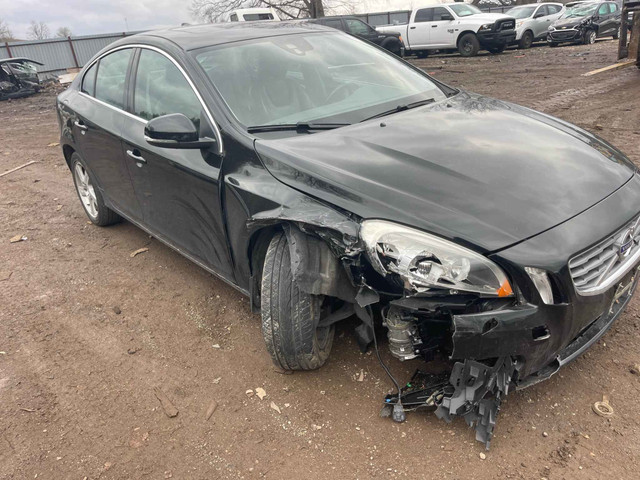 2012 Volvo S60 Base in Cars & Trucks in Barrie - Image 2