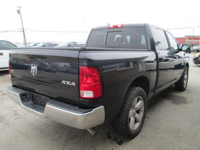  2016 Ram 1500 4WD Crew Cab 140.5 SLT, Power Group in Cars & Trucks in St. Catharines - Image 3