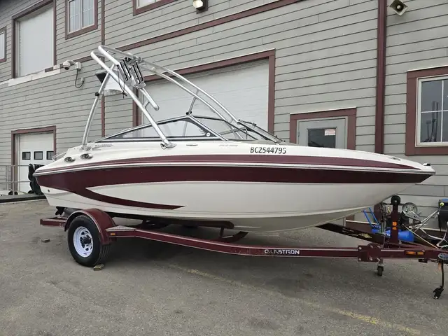 2010 Glastron GLS 195 FINANCING AVAILABLE in Powerboats & Motorboats in Saskatoon - Image 7
