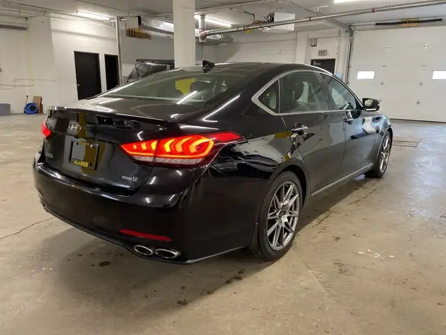 2015 Hyundai Genesis Sedan Ultimate in Cars & Trucks in Calgary - Image 6