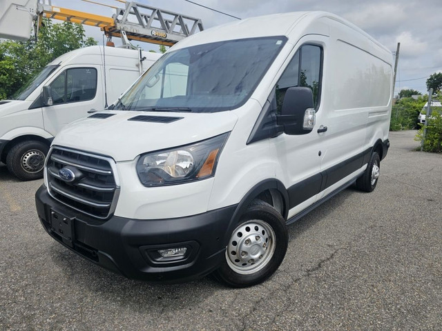 2022 Ford Transit Cargo Van 250 Toit Moyen 148 AWD $191/Semaine in Cars & Trucks in City of Montréal