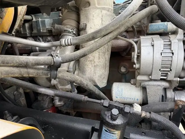 2000 international 4900 25 Foot Roll-Off Flat Deck Tow Truck Man in Heavy Trucks in Richmond - Image 35