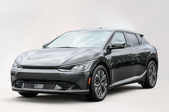 2023 Kia EV6 Long Range | Awd | Awd | Apple CarPlay | Caméra de  in Cars & Trucks in City of Montréal