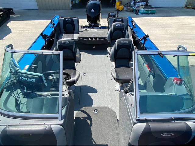 2015 LUND 1875 CROSSOVER XS 18FT-BLUE! in Powerboats & Motorboats in Delta/Surrey/Langley - Image 4