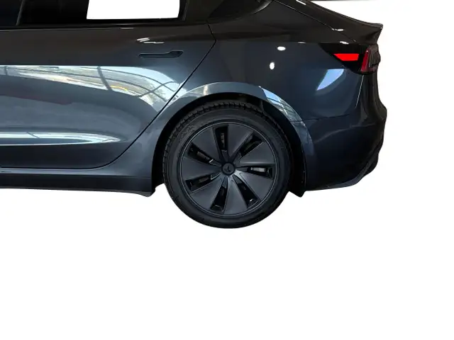 Tesla Model 3 2024 in Cars & Trucks in Markham / York Region - Image 43
