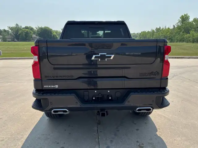 2022 Chevrolet Silverado 1500 in Cars & Trucks in Winnipeg - Image 7