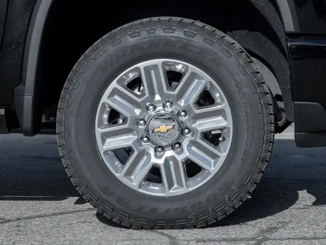 2025 Chevrolet SILVERADO 2500HD High Country- Diesel | Power Ret in Cars & Trucks in Markham / York Region - Image 5