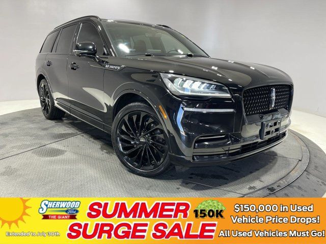 2022 Lincoln Aviator in Cars & Trucks in Strathcona County