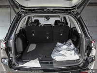 This Jeep Grand Cherokee delivers a Regular Unleaded V-6 3.6 L/220 engine powering this Automatic tr... (image 7)