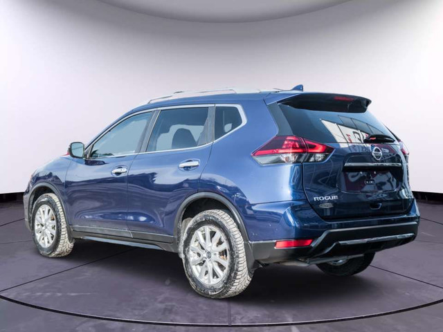 2020 Nissan Rogue SV AWD in Cars & Trucks in City of Montréal - Image 4