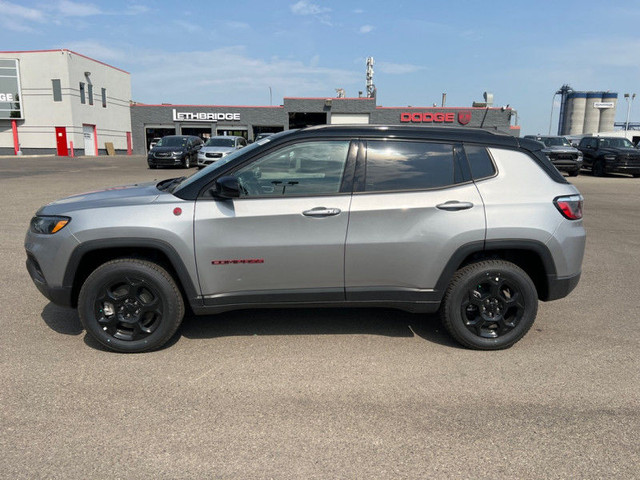 2023 Jeep Compass Trailhawk - Leather Seats - Park Assist in Cars & Trucks in Lethbridge - Image 4