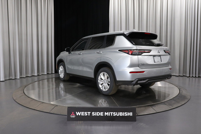 2025 Mitsubishi Outlander ES in Cars & Trucks in Edmonton - Image 4