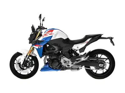 $1500 ACCESSORY CREDIT FROM BMW APPLIED TO THE PRICE JANURARY-FEBRUARY ONLY! This F900R is loaded an...