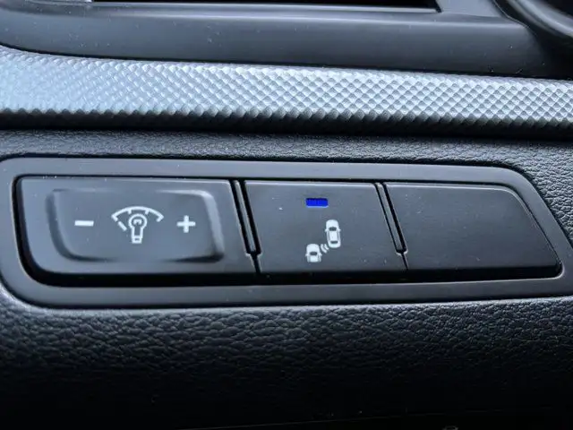 2018 Hyundai Sonata GLS | Heated Front & Rear Seats | Sunroof in Cars & Trucks in Edmonton - Image 18