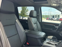 DENALI RESERVE PACKAGE / STERLING METALLIC EXTERIOR W/ BLACK INTERIOR4.99% FINANCE UP TO 60 MONTHSEx... (image 7)