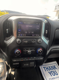 The 2021 Chevrolet Silverado 1500 LT is the full-size pickup designed for those who demand power, co... (image 9)