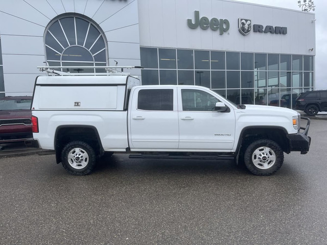 2018 GMC Sierra 2500 SLE in Cars & Trucks in Red Deer - Image 2