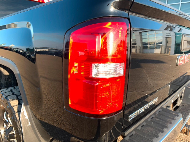 2018 GMC Sierra 1500 SLE in Cars & Trucks in Strathcona County - Image 4