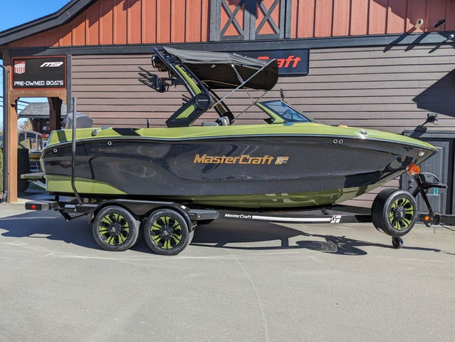 2024 Mastercraft XT22 T in Powerboats & Motorboats in Chilliwack