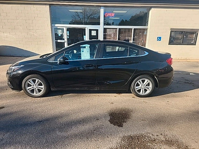 2017 Chevrolet Cruze LT Auto AWESOME DEAL!-Diesel-Heated Seat...