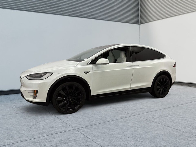 2020 Tesla Model X LongRange AWD Suspension ajustable 5 passager in Cars & Trucks in Laval / North Shore - Image 3