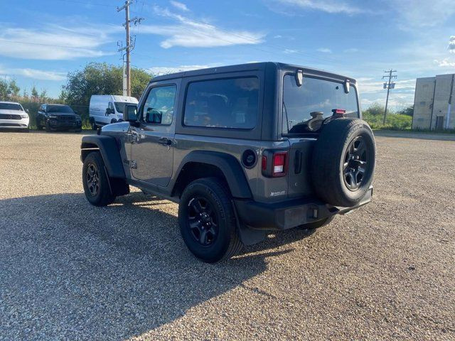 2022 Jeep Wrangler Sport 2 Door 4x4 V6 Auto Nav Capable Hard Top in Cars & Trucks in St. Albert - Image 4