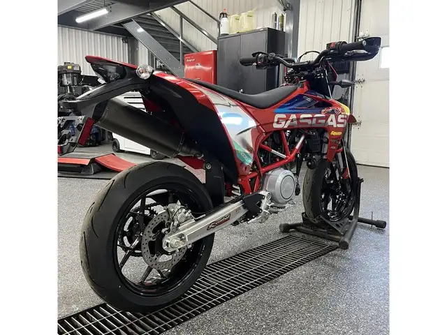 2024 GASGAS SM 700 in Sport Touring in Granby - Image 3
