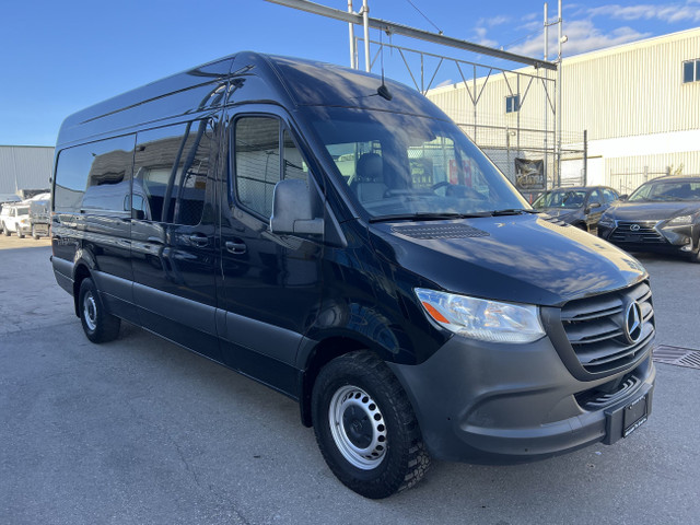 2019 Mercedes-Benz Sprinter Van MERCEDES Sprinter 2500 - CREW in Cars & Trucks in Oakville / Halton Region - Image 2