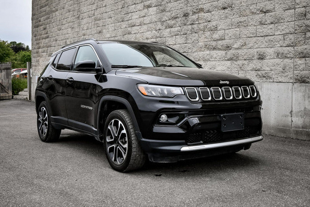 2022 Jeep Compass Limited • SUNROOF • HEATED LEATHER • LANE KEEP in Cars & Trucks in Kingston