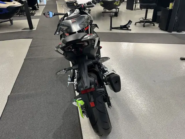 2025 CFMOTO 450SS in Street, Cruisers & Choppers in Calgary - Image 8