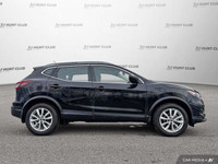 This 2022 Nissan Qashqai SV SUV boasts impressive fuel efficiency and a surprisingly spacious interi... (image 7)