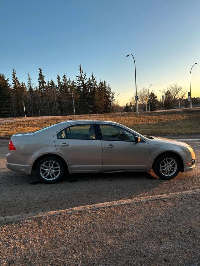 2010 Ford Fusion S in Cars & Trucks in Edmonton - Image 2