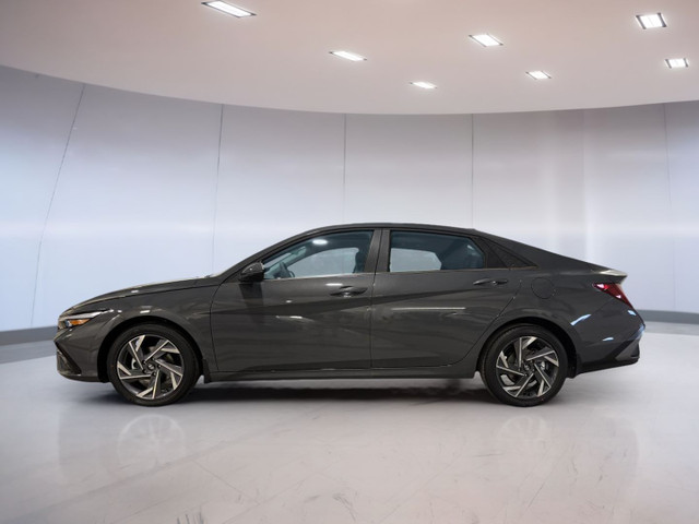 2025 Hyundai Elantra Luxury in Cars & Trucks in Moose Jaw - Image 3