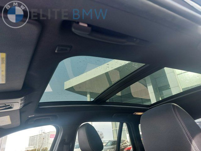  2018 BMW X1 xDrive28i in Cars & Trucks in Ottawa - Image 4