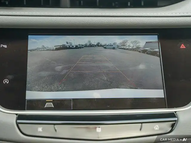 2021 Cadillac XT5 AWD Premium Luxury | Sunroof | Lane Keep in Cars & Trucks in Windsor Region - Image 31