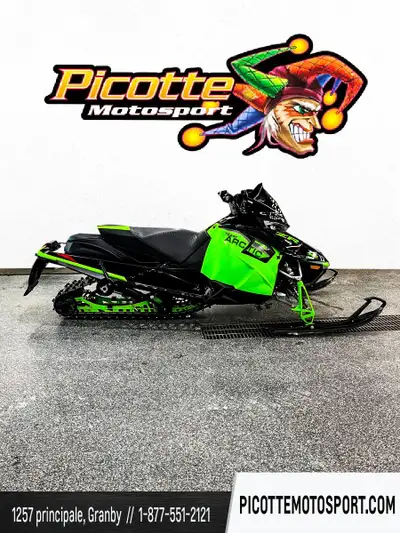 Motoneige hyper performante !! voici une description des pieces installés! pinne trigger, tunnel pro...
