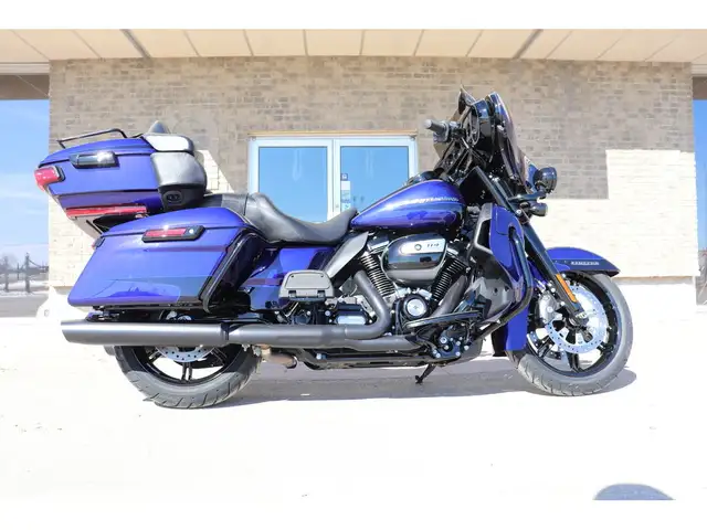 2020 Harley-Davidson FLHTK Electra Glide Ultra Limited M8 114, L in Street, Cruisers & Choppers in Winnipeg - Image 4