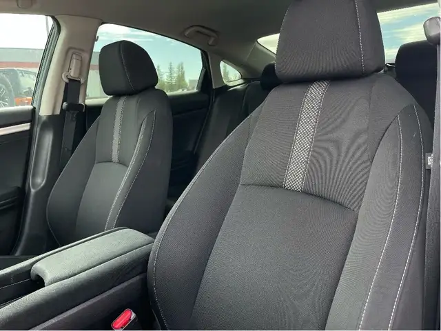 2019 Honda Civic Sedan EX in Cars & Trucks in Calgary - Image 11