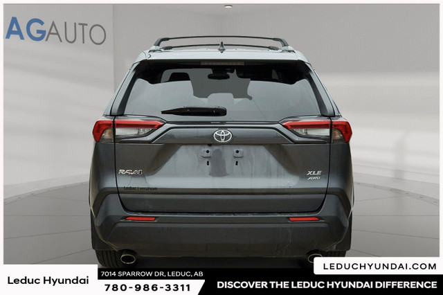 2021 Toyota RAV4 XLE 17-inch alloy wheels, Sunroof,  Roof Rails, in Cars & Trucks in Edmonton - Image 3