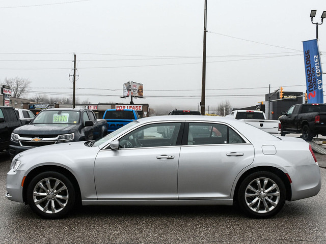  2021 Chrysler 300 300 Touring L AWD in Cars & Trucks in Barrie - Image 4