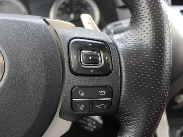2018 Lexus NX300 FSPORT AWD w/ 2 Sets of Tires in Cars & Trucks in Calgary - Image 12