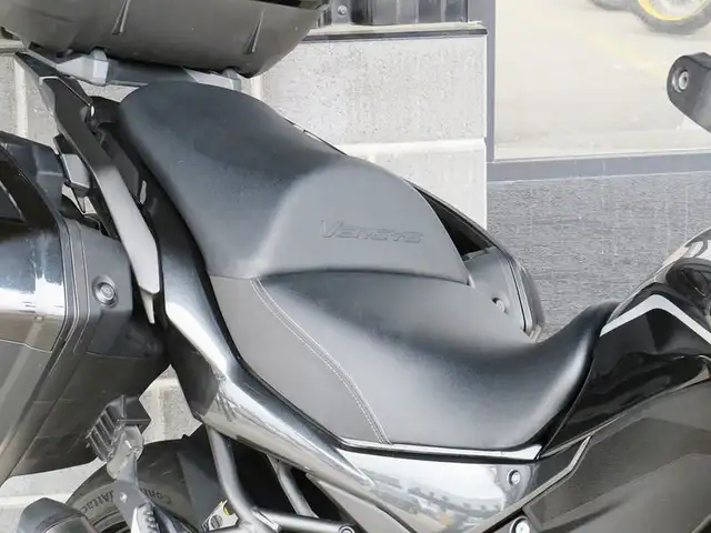 2020 Kawasaki Versys 1000 ABS LT SE in Sport Bikes in Cambridge - Image 9