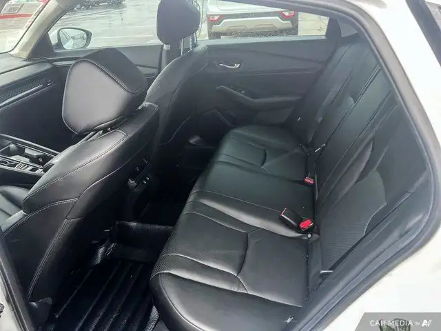 2024 Honda Accord Hybrid Touring | Leather Interior | dans Autos et camions dans Guelph - Image 21
