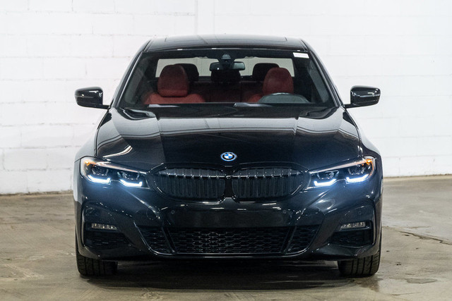 2022 BMW 3 Series 330e xDrive Hybride | Premium Amélioré | M in Cars & Trucks in City of Montréal - Image 2