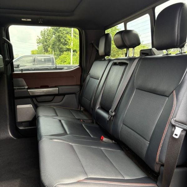 2023 Ford F-150 LARIAT 502A - SPORT PACKAGE - MOONROOF - 360 CAM in Cars & Trucks in Oakville / Halton Region - Image 4